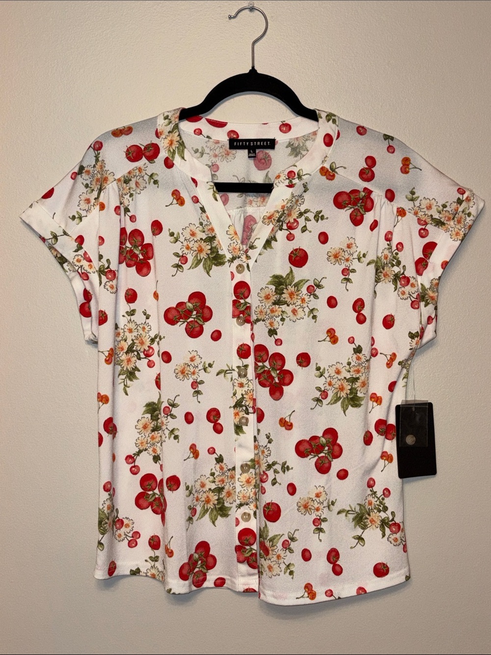 Tomato Print Short Sleeve Blouse. Size Large NWT